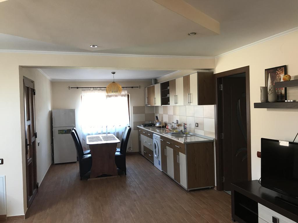 Casa Flori Hotel Călimăneşti Eksteriør billede